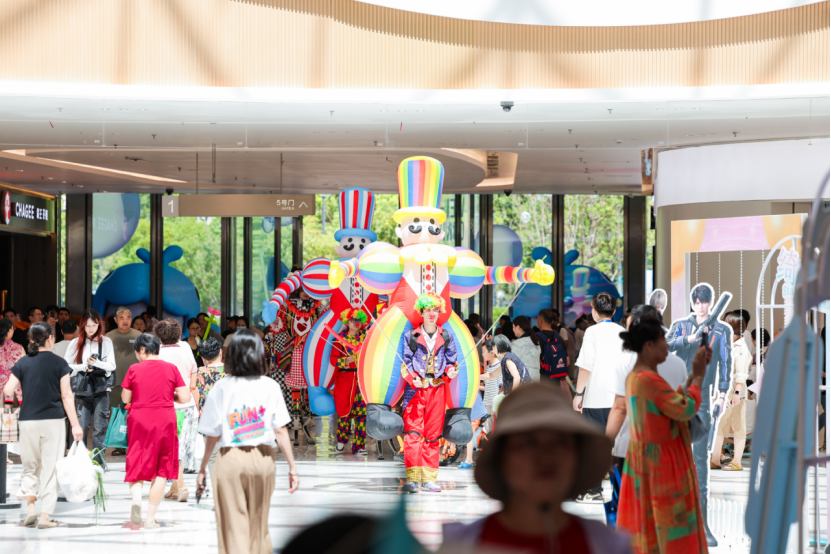 上海蓝鲸世界鲸喜启幕!解锁 “海系漫生活” 新体验(图4)