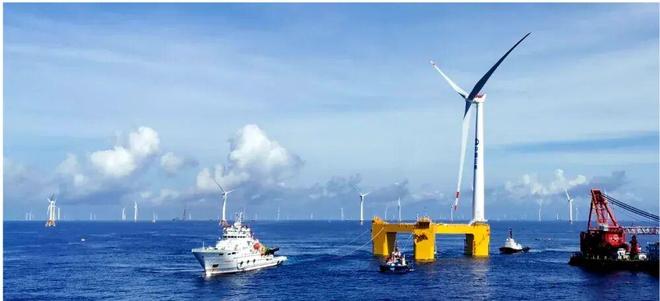 最高可抗 17 级台风！三峡引领号：漂在海上发电的巨型“不倒翁”