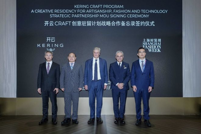 会搜集口腔数据的牙刷、AI测肤仪进博会40家大公司的最新黑科技都在这儿了(图7)