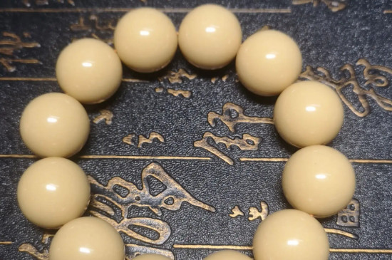 抹香鲸手串怎么看真假(图2)