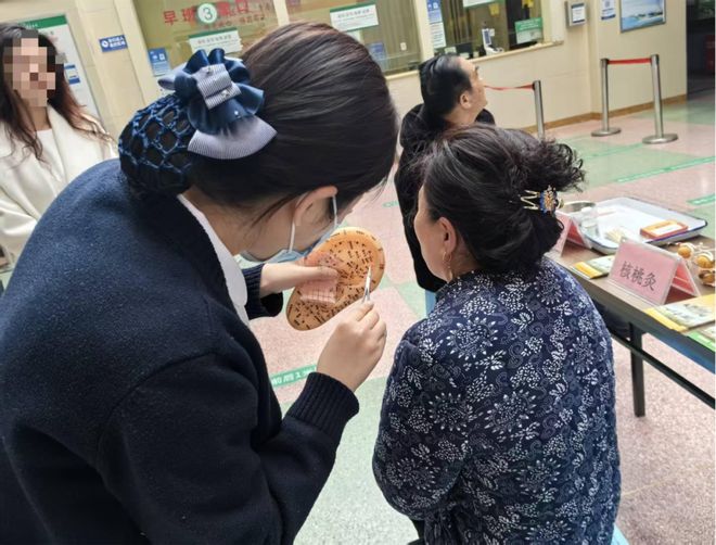 共护听力健康临沂市中医医院开展全国“爱耳日”义诊宣讲活动(图2)