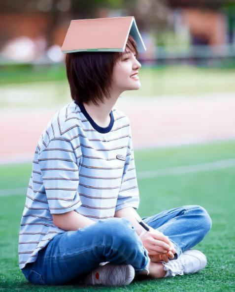 鲸鱼的耳朵漫画下拉式