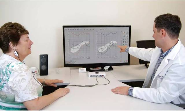 李想炮轰东风日产； V4本月下旬发布；美的空调又发行业首创产品