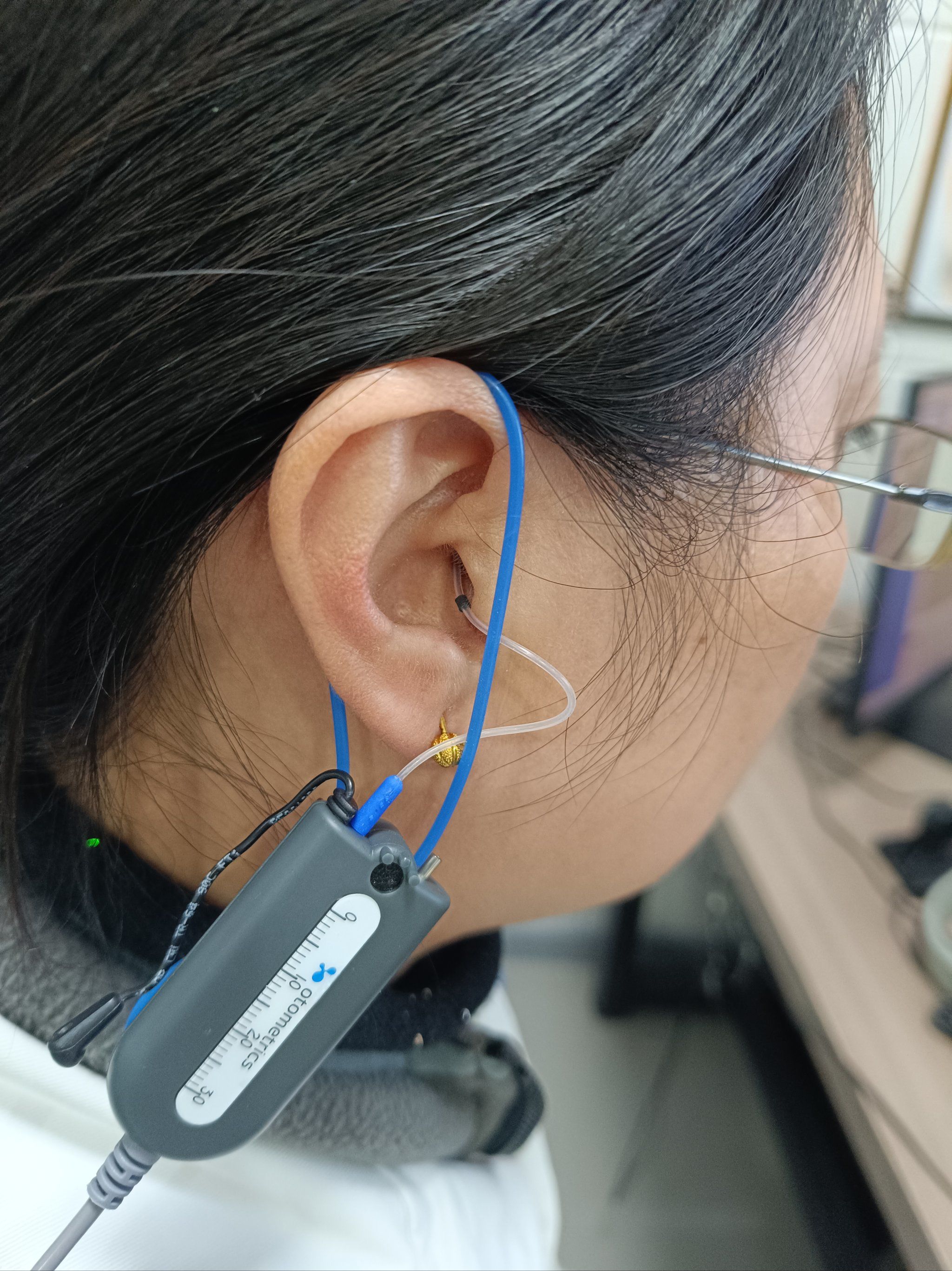 2026年JBLQUANTUMBEAMTWS耳机对比评测：与Sony、Apple、Bose等主流品牌的性能分析
